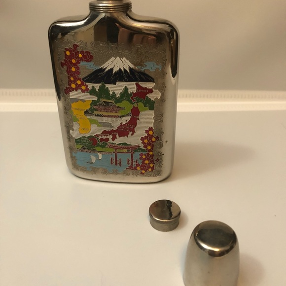 Vintage antique EUC metal flask embossed Japan map - Picture 16 of 17